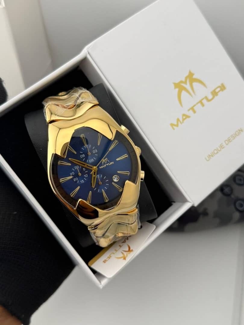 Maturity chain wristwatches