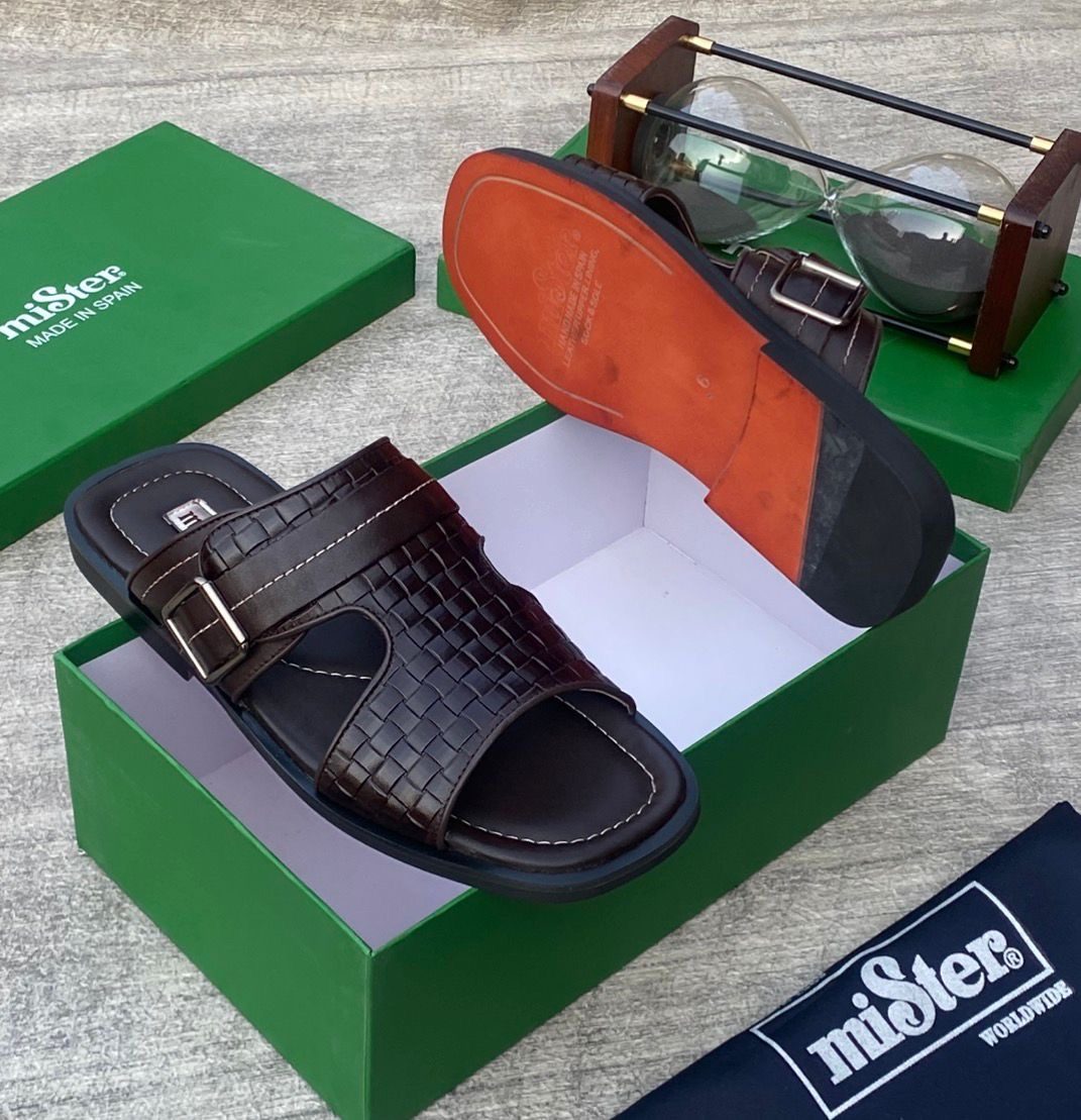Mister slippers for men 💯✅