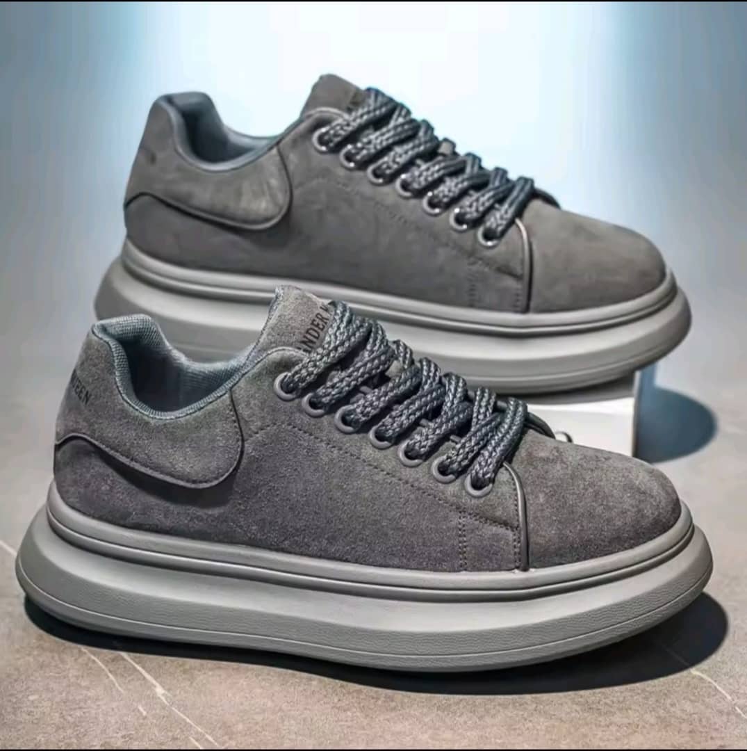 Alexander sneaker