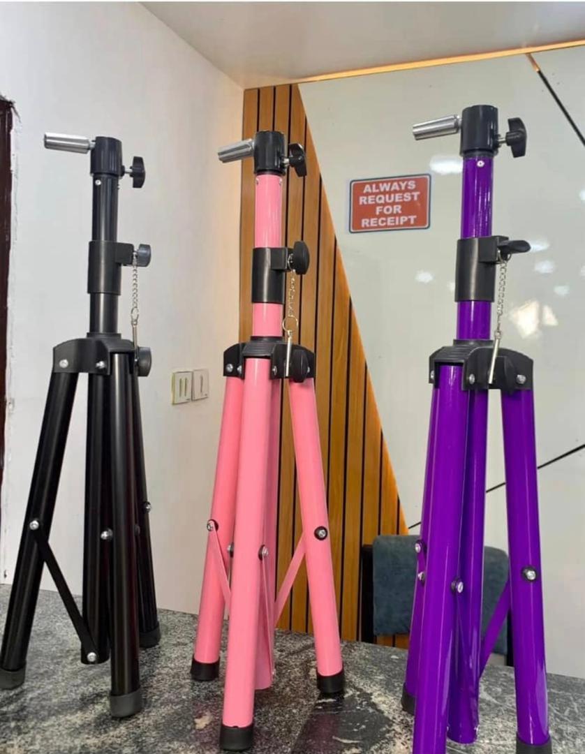TRIPOD STAND