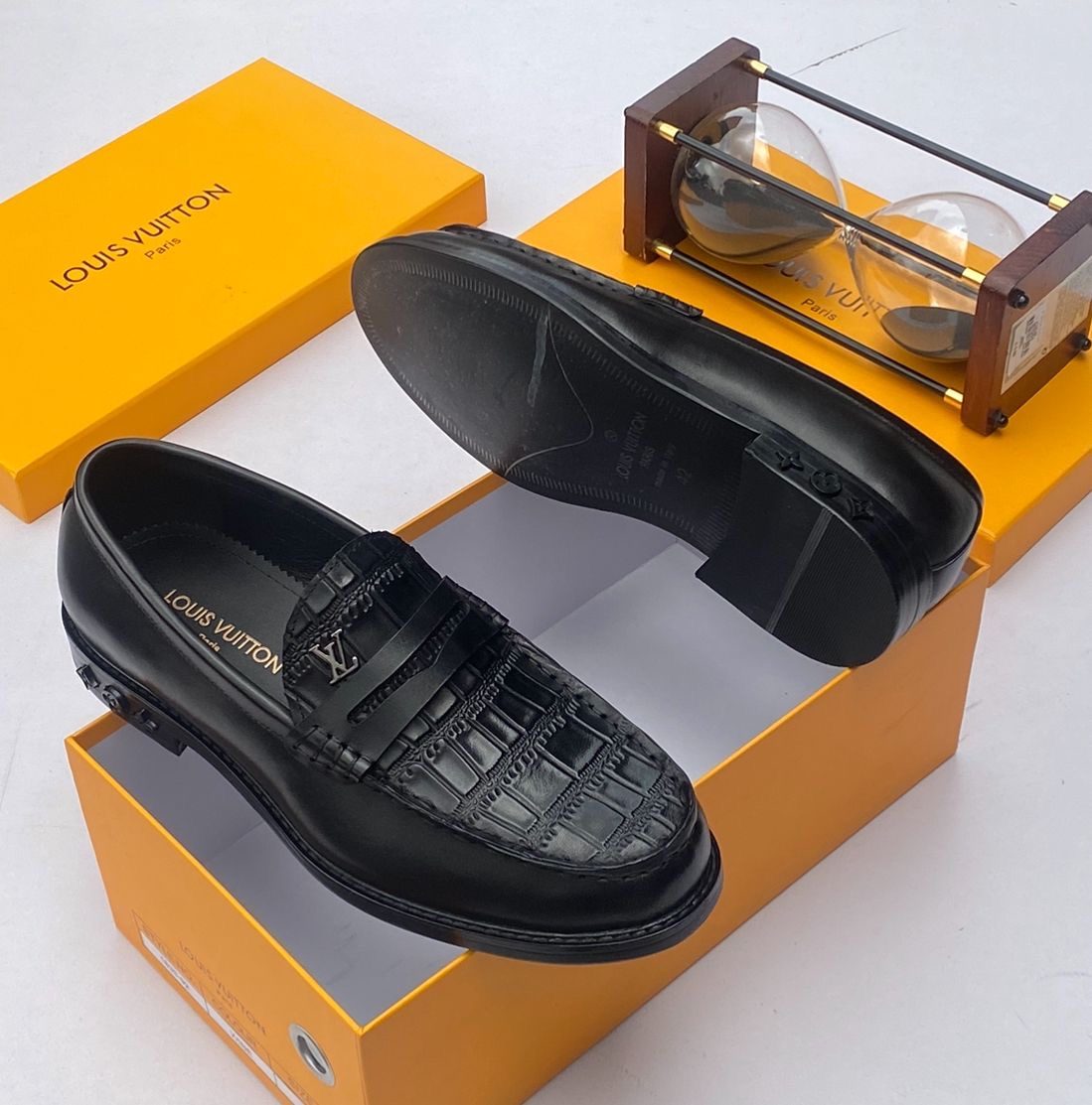 Louis Vuitton luxury shoes