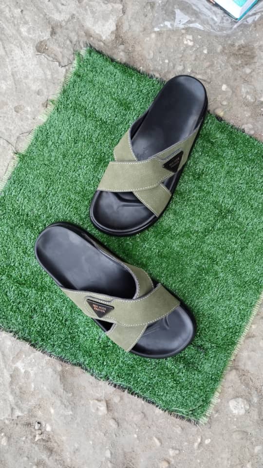 Premium quality fashion footwear