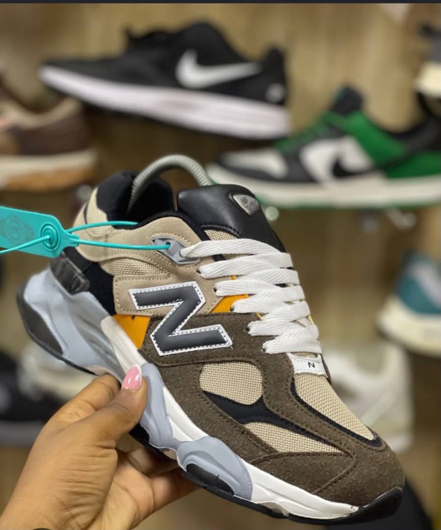 NB (New Balance)
