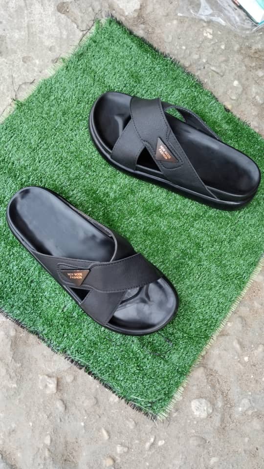 Premium quality fashion footwear