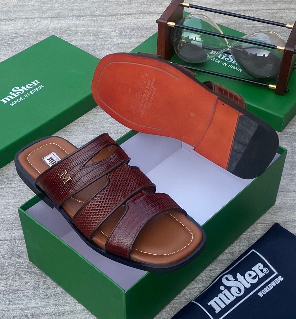 Mister slippers for men 💯✅