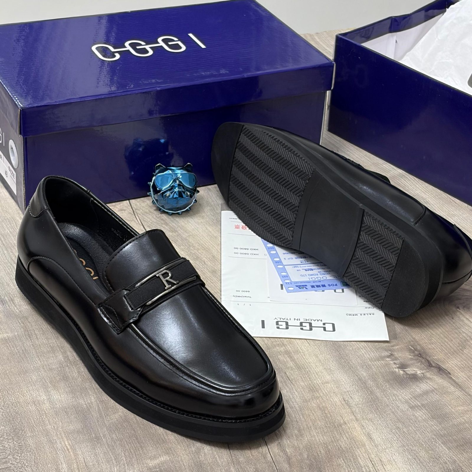 CGGI bold shoe