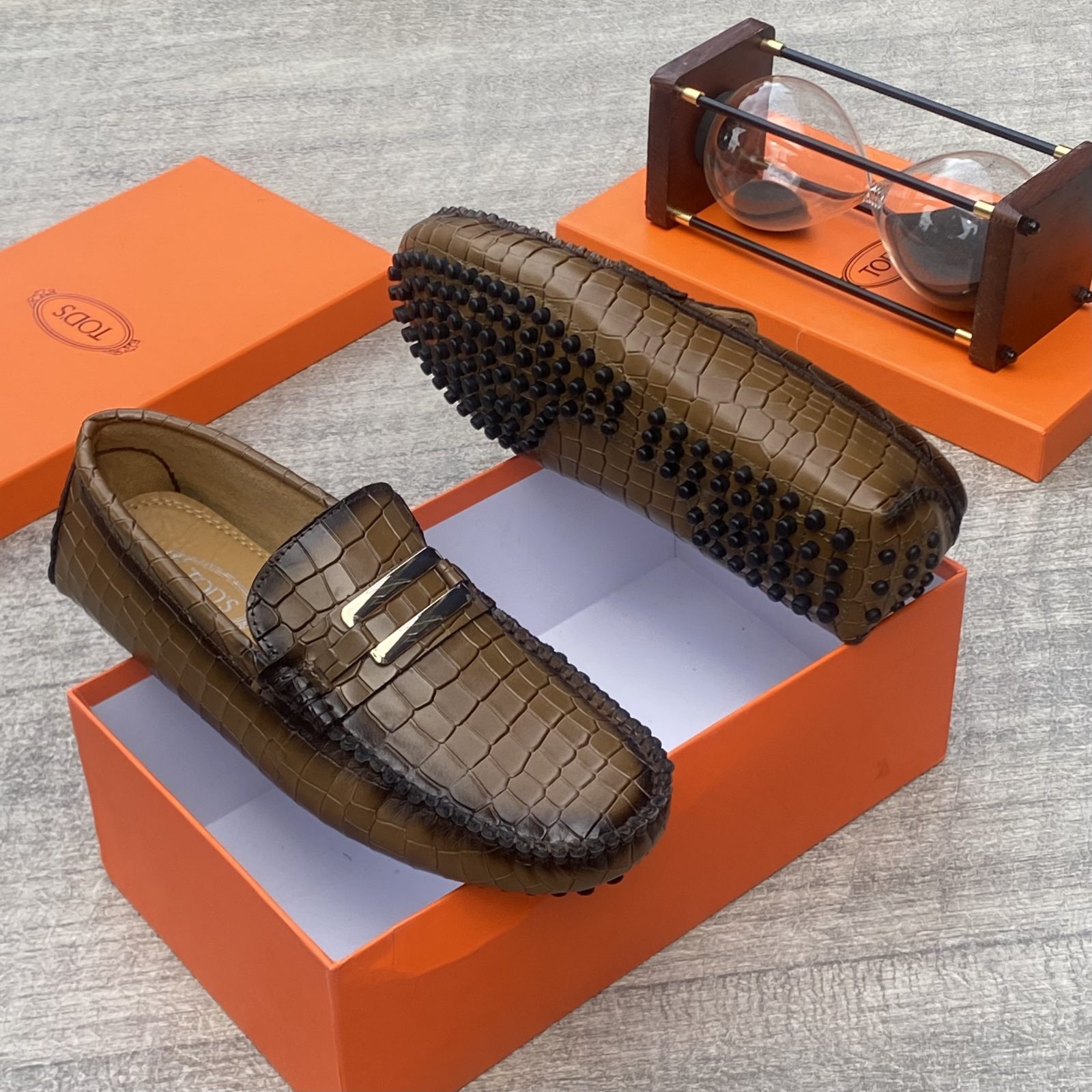 Quality design men shoe 💯✅
