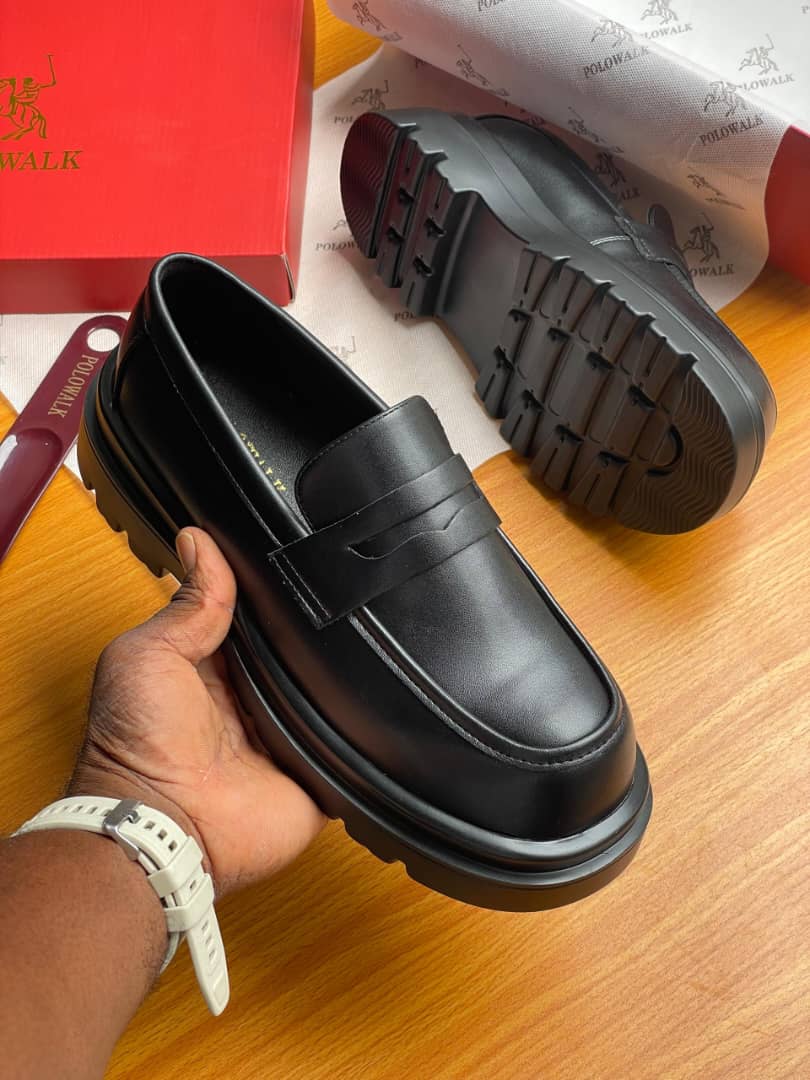 Cooperate footwear