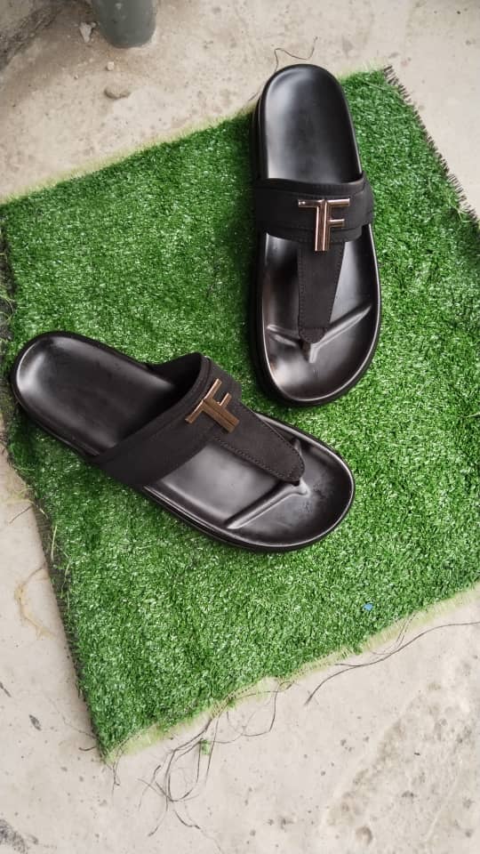 Premium quality fashion footwear