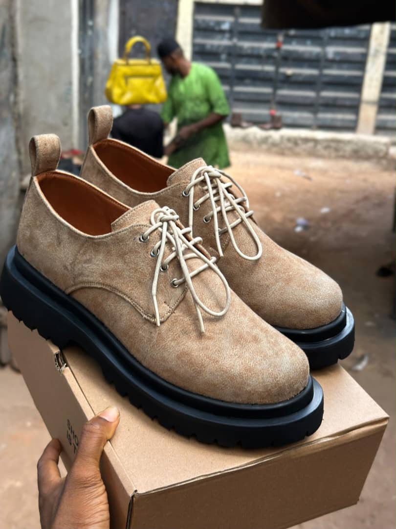 High sole shoe
