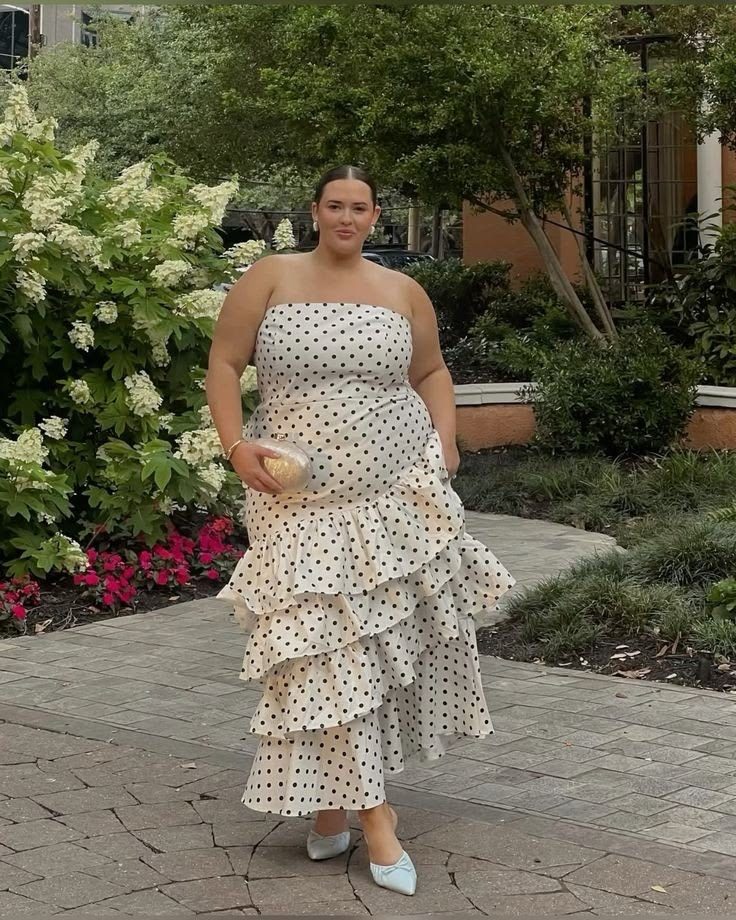 Size 16 Pokadot Gown