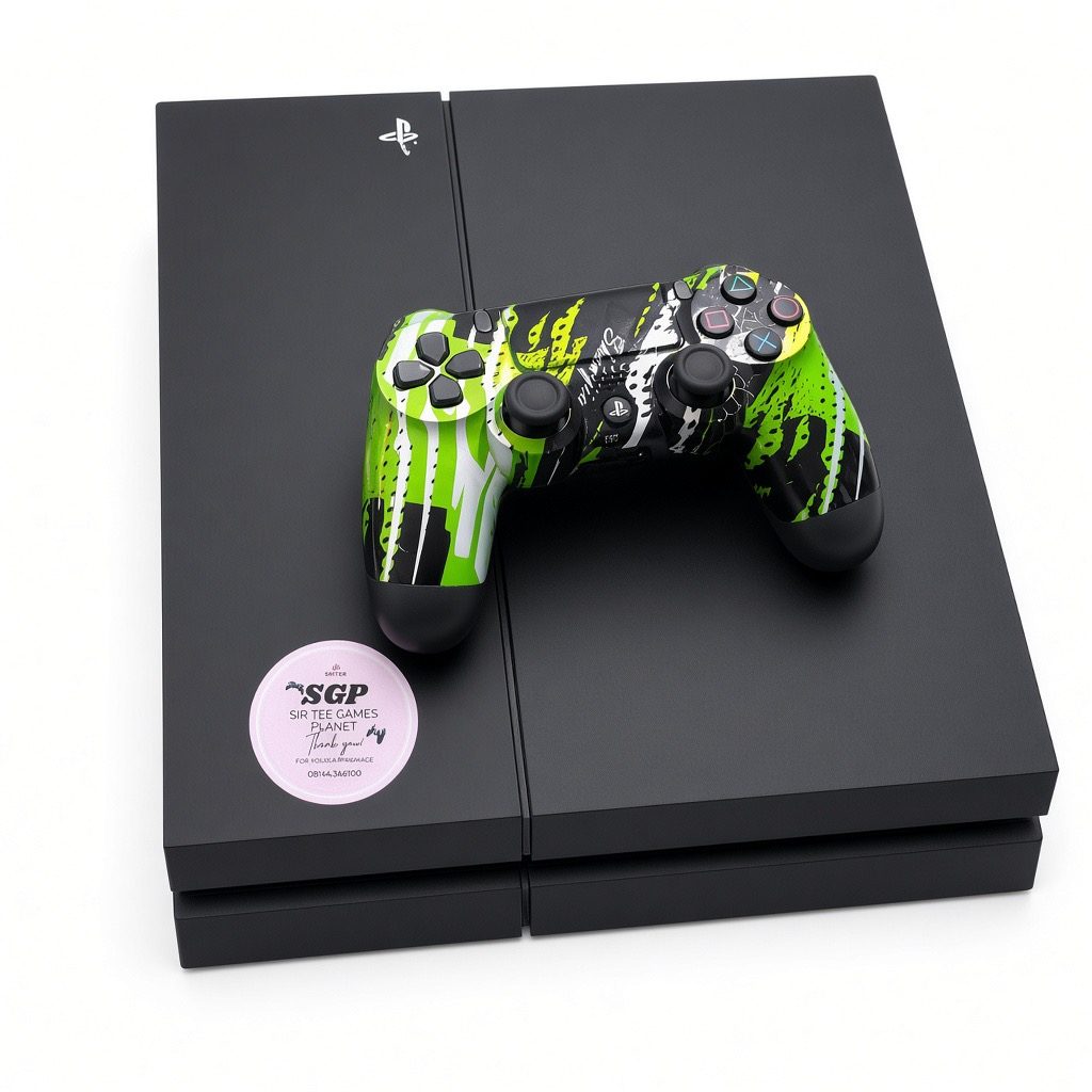 PLAYSTATION 4
