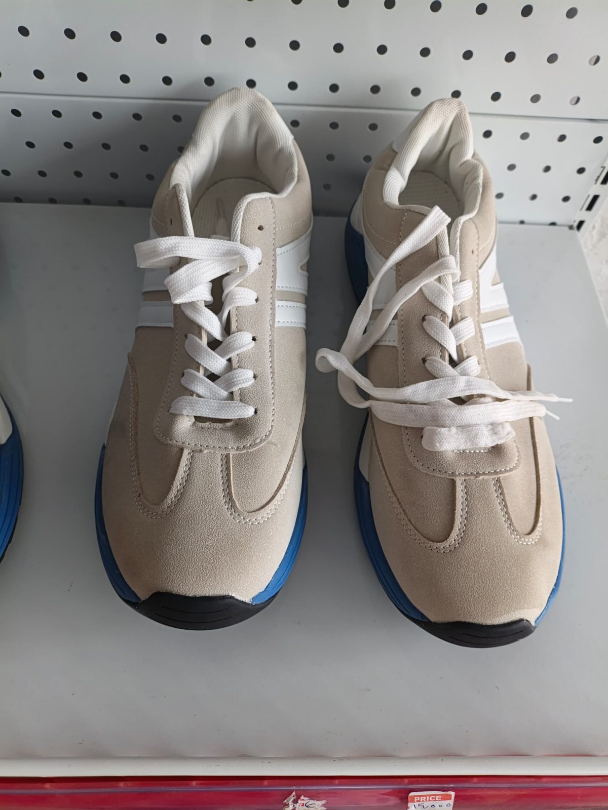 Premium quality unisex fashion footwear