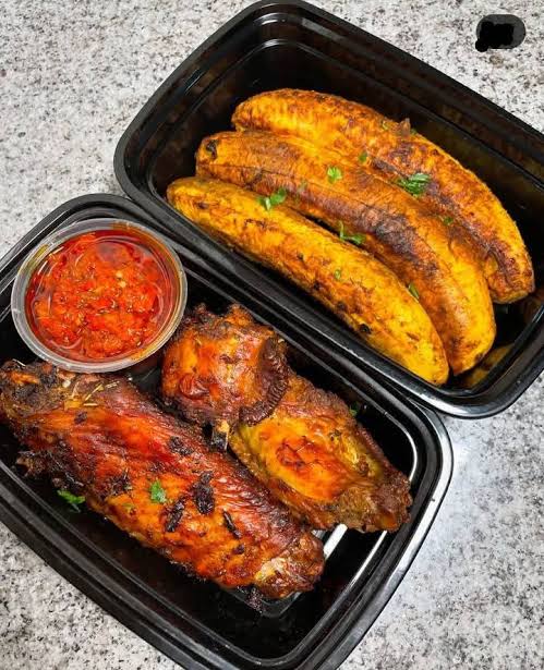 Grilled turkey and roasted plantain