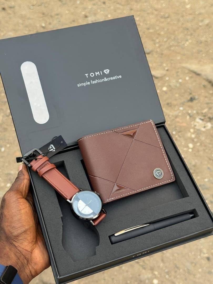 TOMI wristwatch