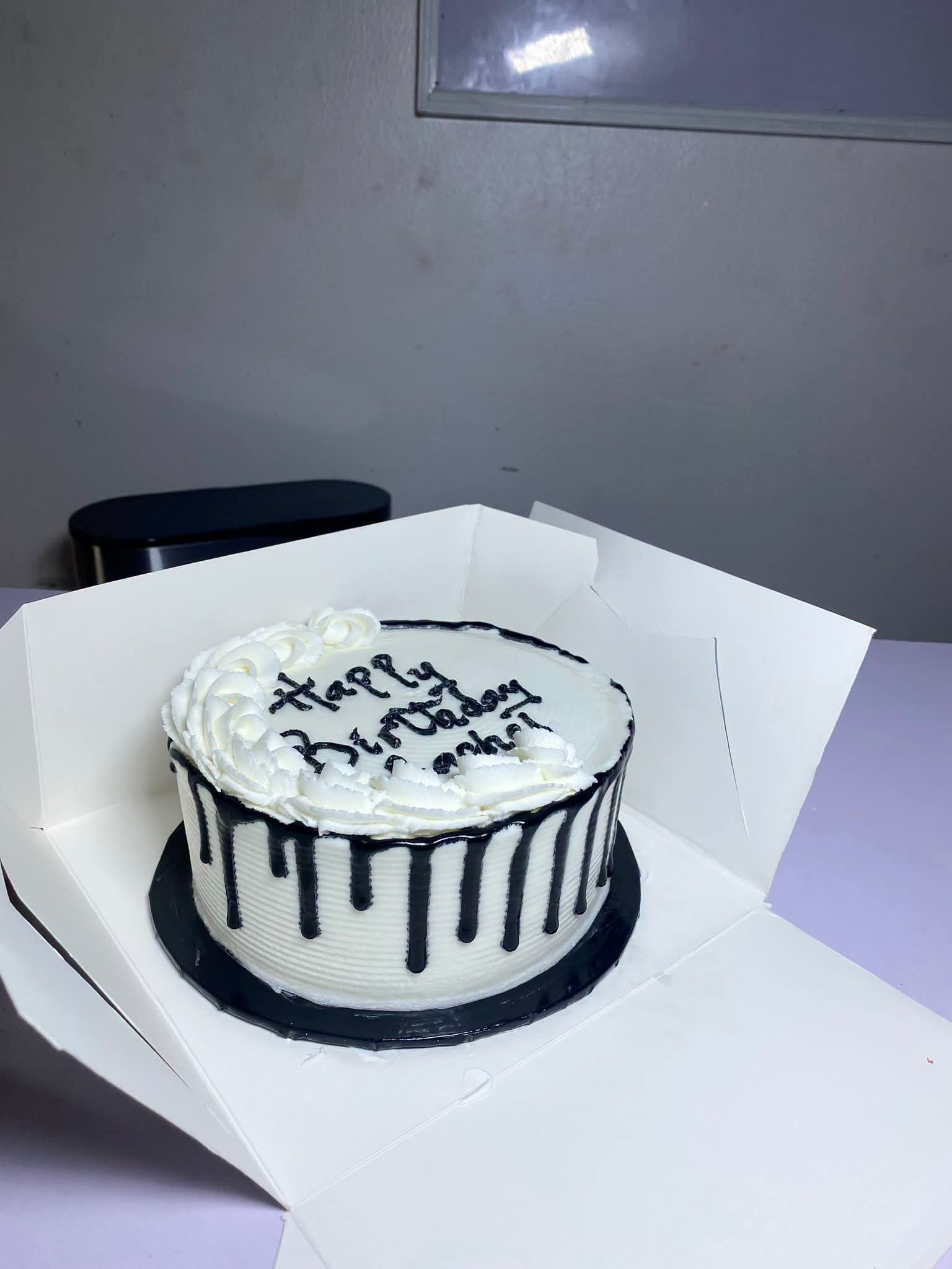 6 inches birthday cake