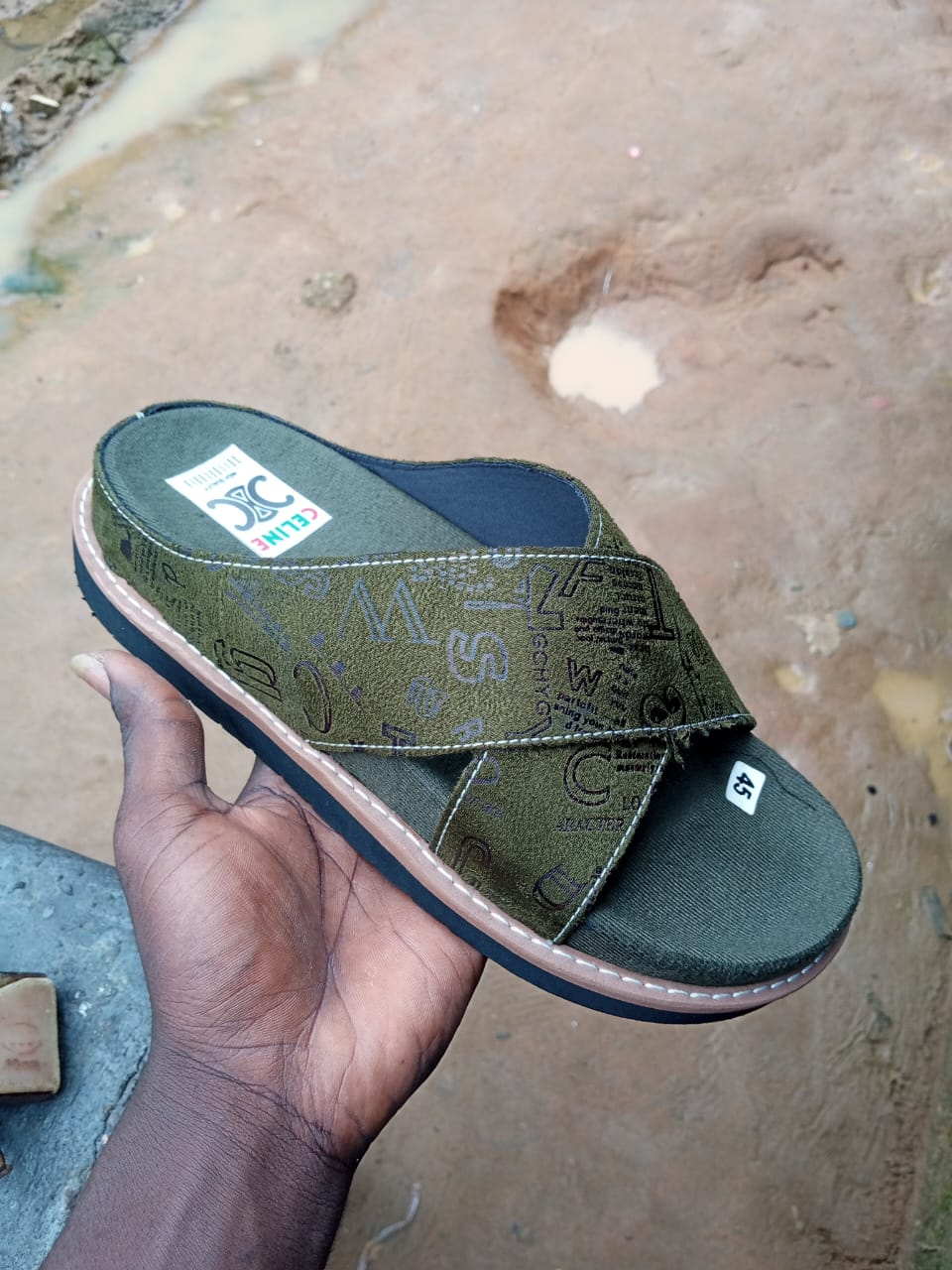 Premium quality fashion footwear