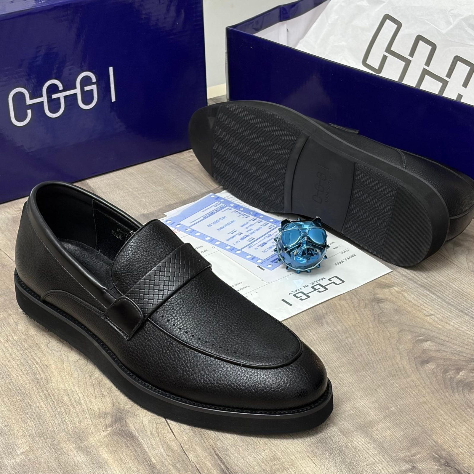 CGGI BOLD SHOE