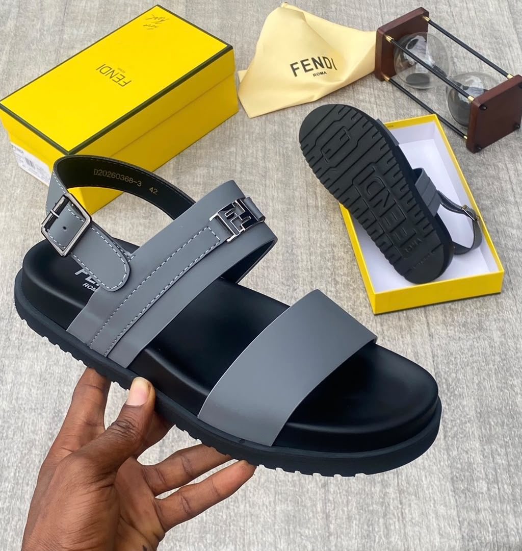 MEN SHOE SANDALS 💯✅