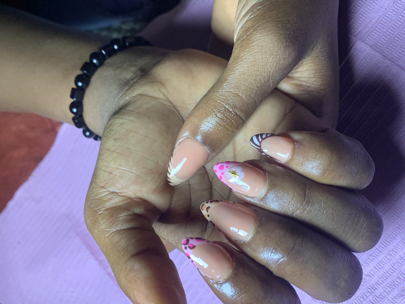 Almond gel x nails